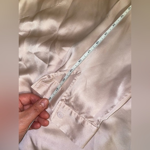 Silk Button-Up Blouse in Light Pink. 100%Silk - Picture 7 of 7